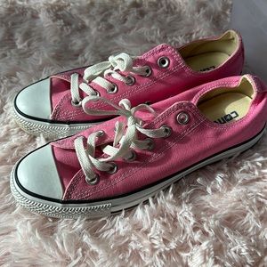 Women’s Converse All Star, size 8